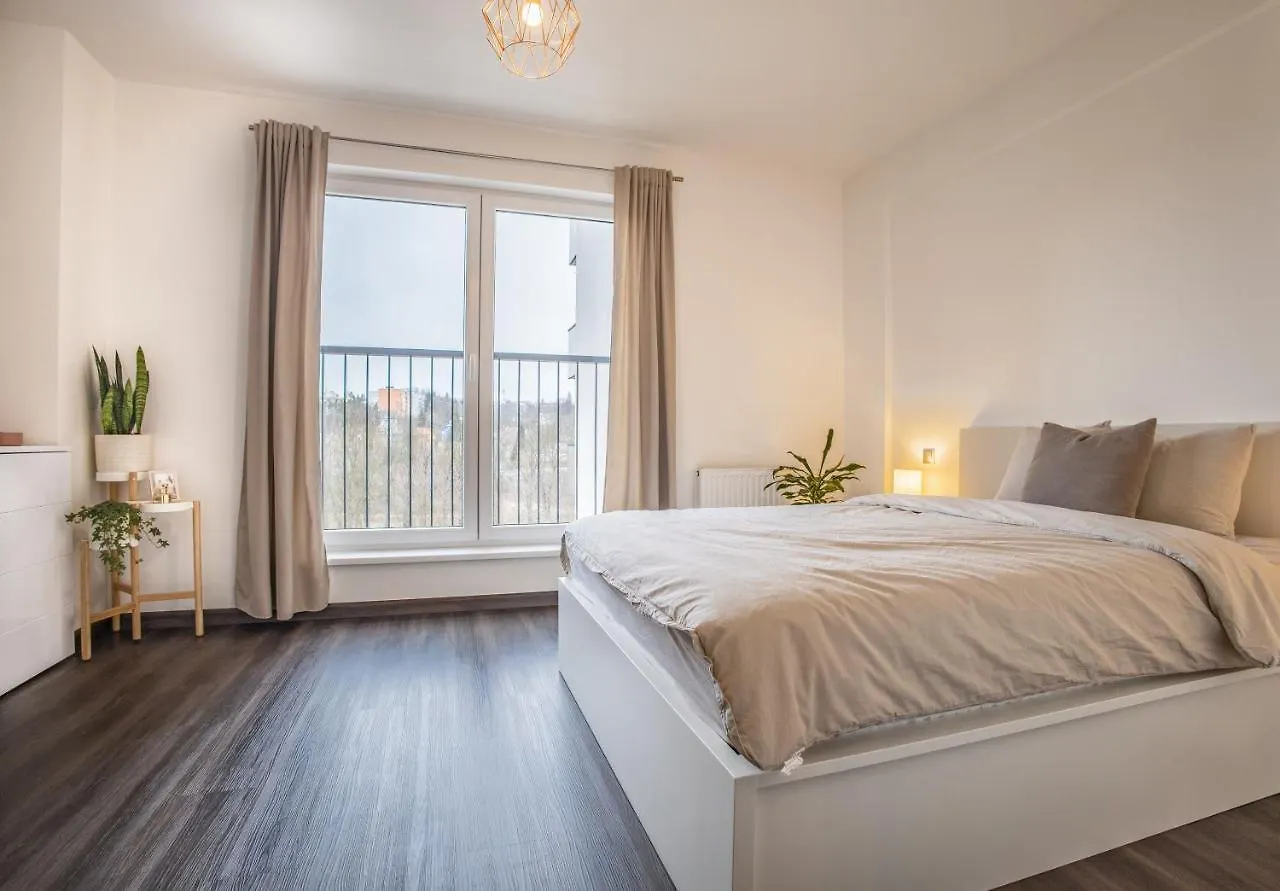 Apartman V Residenci Mattoniho Nabrezi contacts